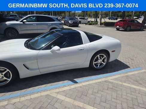 Used 2004 Chevrolet Corvette Coupe image 7