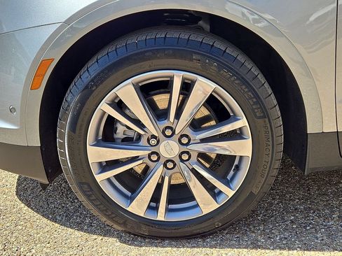 Used 2025 Cadillac XT5 Premium Luxury w/ Technology Package AWD/4WD image 11