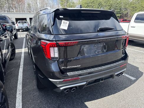 Used 2025 Ford Explorer Platinum w/ Ultimate Package image 20