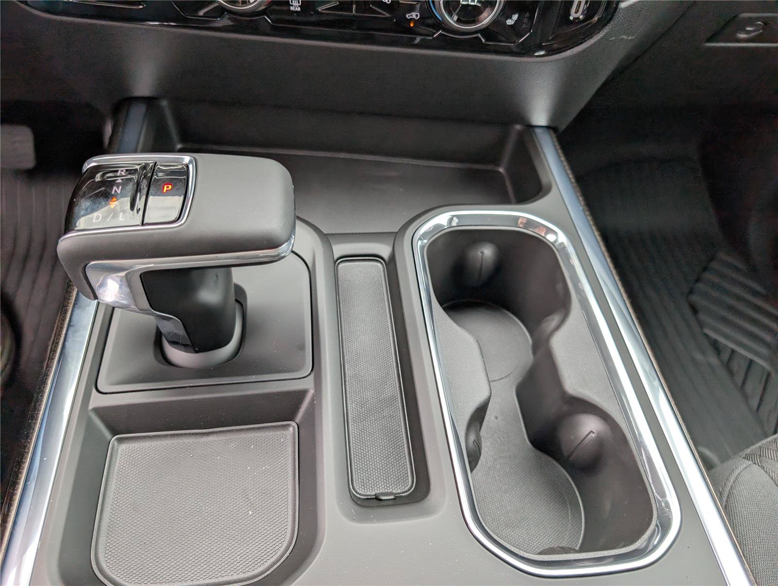 New 2026 Chevrolet Silverado 1500 RST w/ Dark Appearance Package AWD/4WD image 20