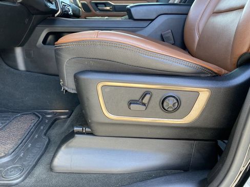 Used 2024 RAM 1500 Limited AWD/4WD image 17