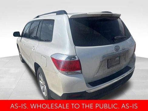 Used 2013 Toyota Highlander SE image 6
