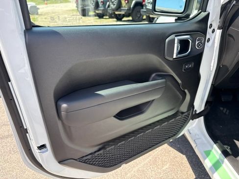 New 2026 Jeep Wrangler Unlimited Sport AWD/4WD image 17