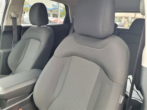 Used 2024 Kia Sportage LX image 11