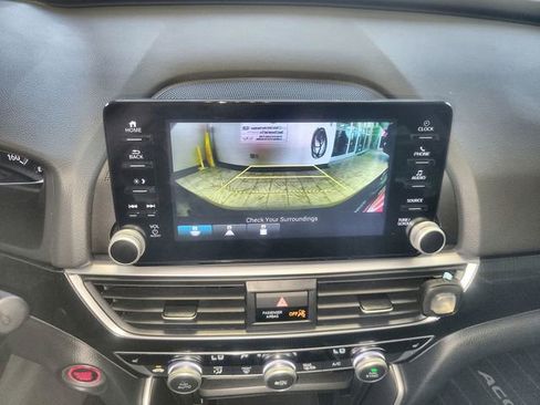 Used 2022 Honda Accord Sport Special Edition image 17