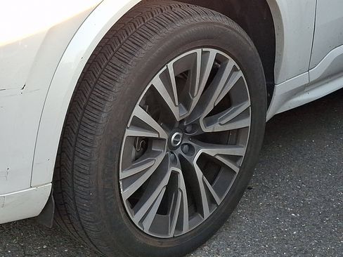 Used 2020 Volvo XC90 T5 Momentum AWD/4WD image 10