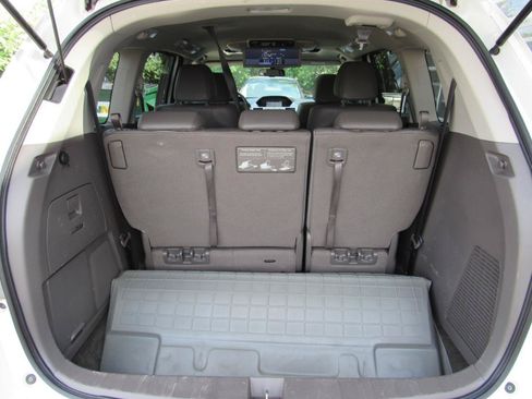 Used 2016 Honda Odyssey Touring Elite image 19