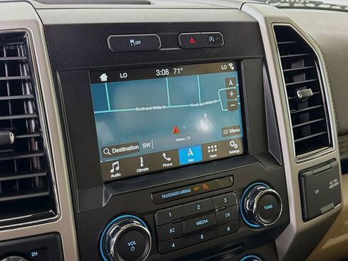 Used 2018 Ford F150 Lariat image 17