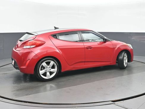 Used 2014 Hyundai Veloster w/ Style Package 02 FWD image 3