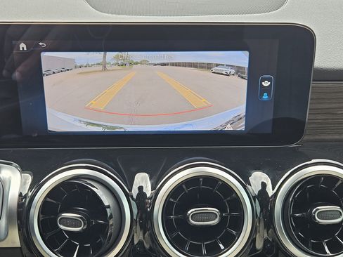 Certified 2026 Mercedes-Benz GLB 250 image 18