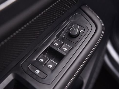 New 2026 Volkswagen Atlas Cross Sport SE AWD/4WD image 8