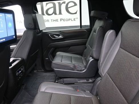 Used 2021 Chevrolet Suburban High Country AWD/4WD image 24