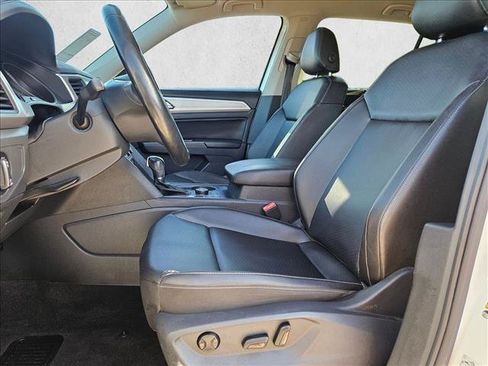 Used 2018 Volkswagen Atlas SE AWD/4WD image 14