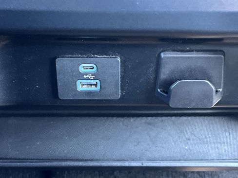 Certified 2023 Ford F150 XLT image 10