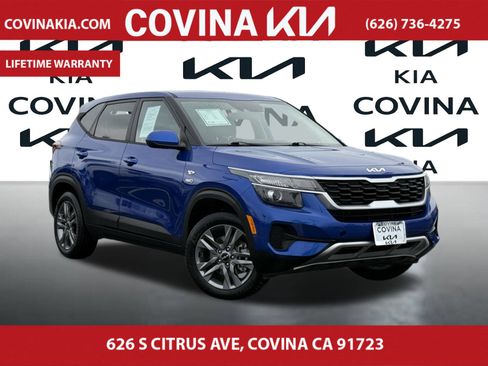 Certified 2022 Kia Seltos LX image 2