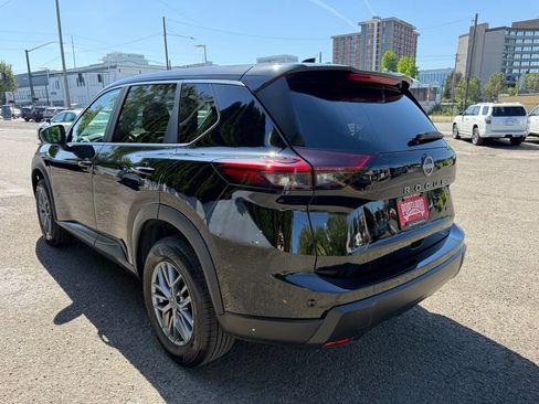 Used 2026 Nissan Rogue SV AWD/4WD image 5