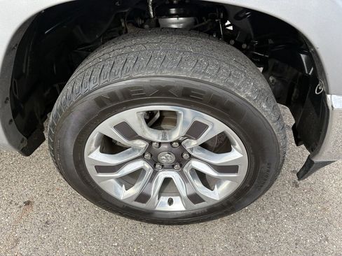 Used 2022 RAM 1500 Limited w/ Cold Weather Group image 12