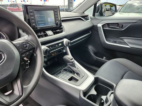 Used 2020 Toyota RAV4 LE w/ All Weather Liner Package AWD/4WD image 8