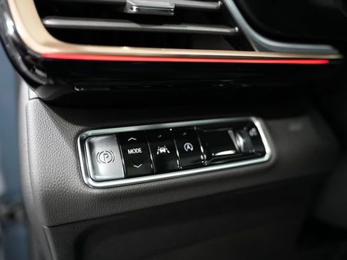 New 2026 Buick Envision Avenir AWD/4WD image 13