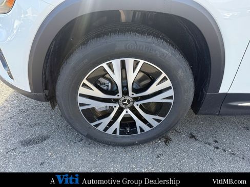 New 2026 Mercedes-Benz GLB 250 4MATIC image 10