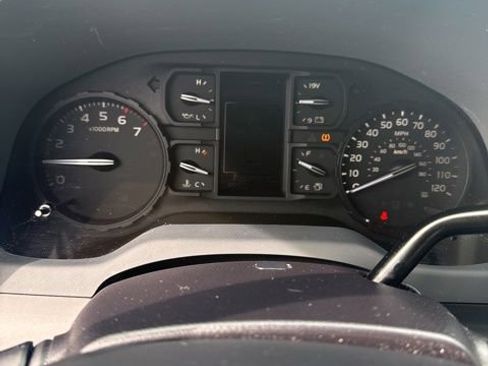 Used 2020 Toyota Tundra SR image 3