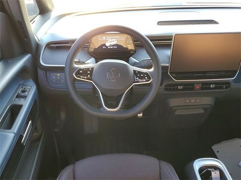 New 2025 Volkswagen ID. Buzz Pro S image 10