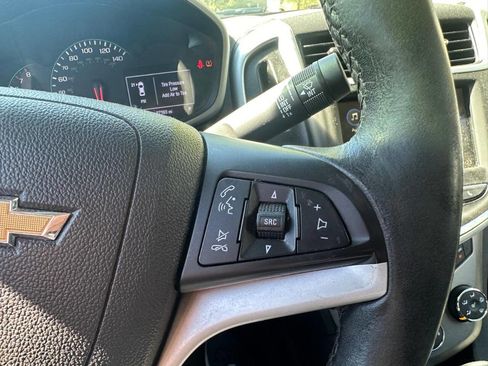 Used 2019 Chevrolet Sonic LT w/ Convenience Package image 41