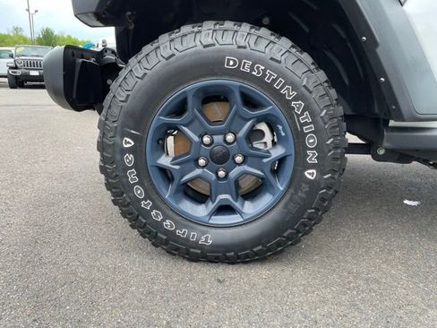 Used 2023 Jeep Wrangler Unlimited w/ Sun & Screen Package AWD/4WD image 32