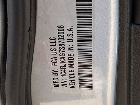 Certified 2025 Jeep Grand Cherokee L Altitude image 27