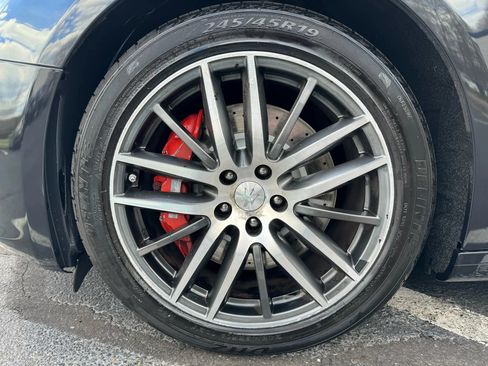 Used 2015 Maserati Ghibli RWD image 25