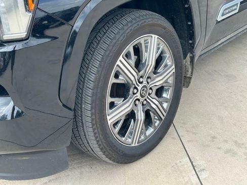Used 2024 Toyota Sequoia Capstone AWD/4WD image 9