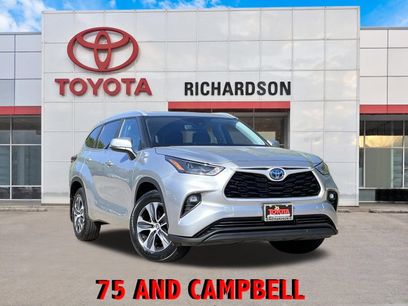 Used 2023 Toyota Highlander XLE