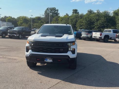 Used 2024 Chevrolet Silverado 1500 Custom Trail Boss w/ LPO, Dark Essentials Package AWD/4WD image 3
