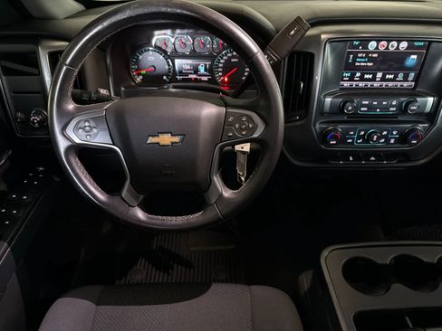 Used 2018 Chevrolet Silverado 1500 LT w/ LT Convenience Package RWD image 14
