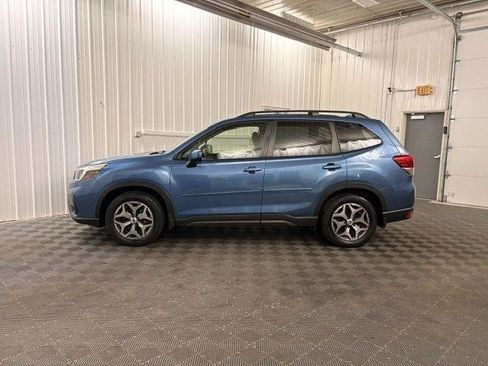 Used 2019 Subaru Forester Premium w/ All-Weather Package AWD/4WD image 2