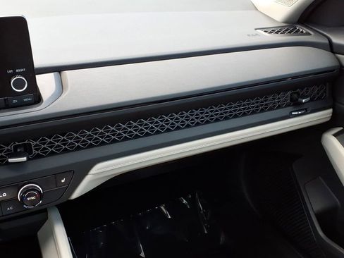 Used 2024 Honda Accord EX image 26