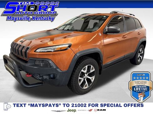 Used 2016 Jeep Cherokee Trailhawk w/ Cold Weather Group image 1