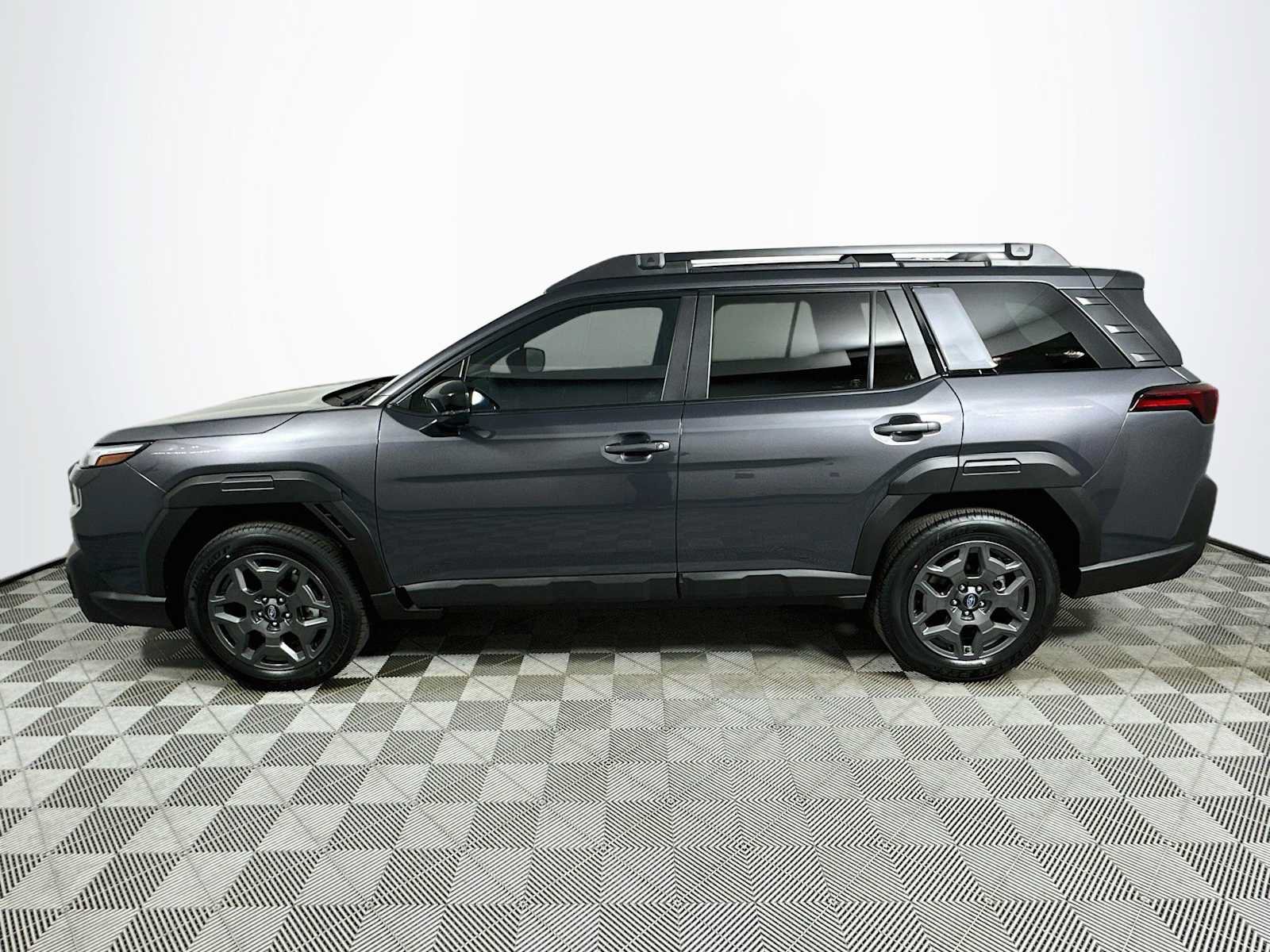 Certified 2026 Subaru Outback Premium AWD/4WD image 4