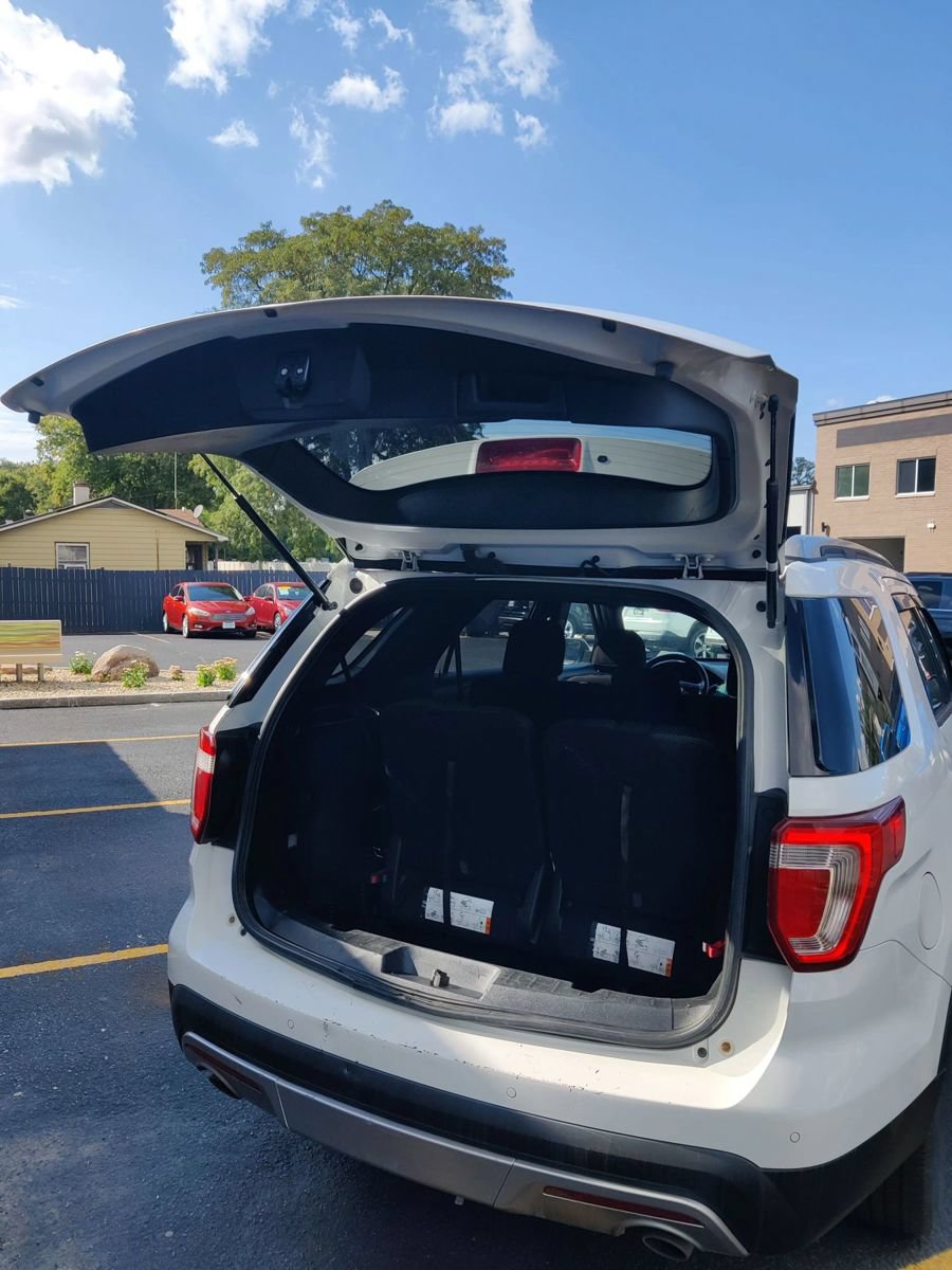 Used 2016 Ford Explorer XLT AWD/4WD image 8