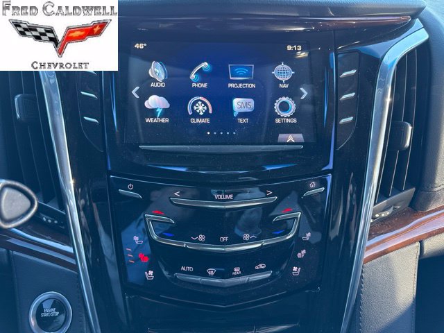 Used 2017 Cadillac Escalade Luxury AWD/4WD image 12