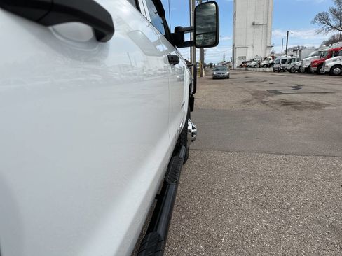Used 2017 Chevrolet Silverado 3500 W/T image 27