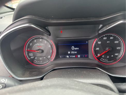 Used 2021 Chevrolet TrailBlazer RS w/ Sun and Liftgate Package AWD/4WD image 8