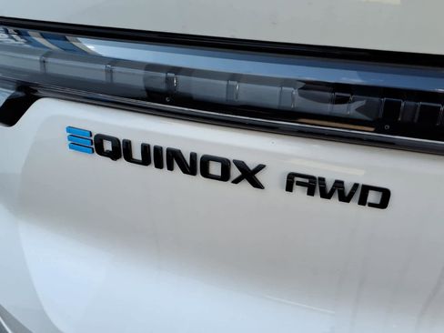 Used 2025 Chevrolet Equinox EV RS w/ Active Safety Package 3 AWD/4WD image 20