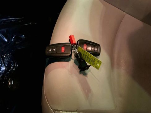 Used 2019 Toyota Prius LE image 14