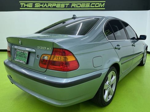 Used 2004 BMW 330xi Sedan image 10