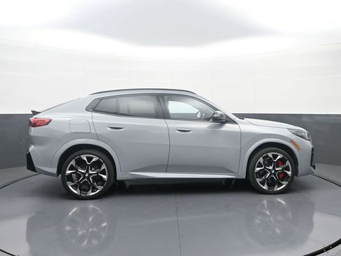 Used 2026 BMW X2 xDrive28i w/ Technology Package AWD/4WD image 8