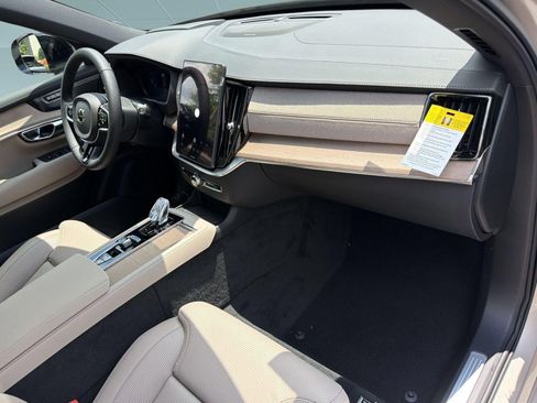 New 2026 Volvo XC90 T8 Ultra w/ Protection Package AWD/4WD image 31