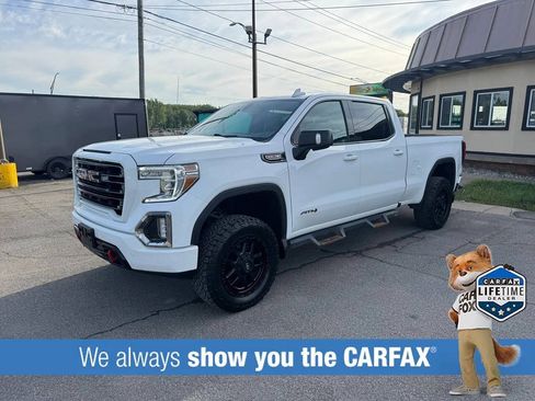 Used 2022 GMC Sierra 1500 AT4 w/ AT4 Preferred Package AWD/4WD image 3