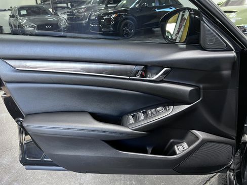 Used 2021 Honda Accord Sport image 23