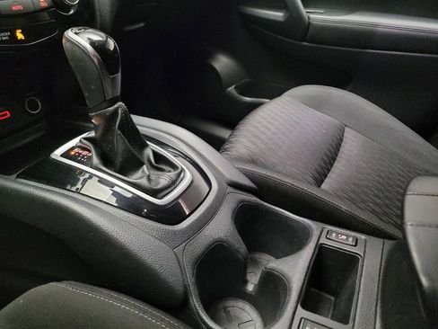 Used 2020 Nissan Rogue SV AWD/4WD image 26